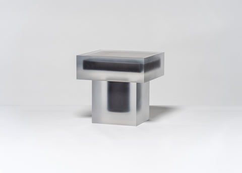 Back Horizon Side Table