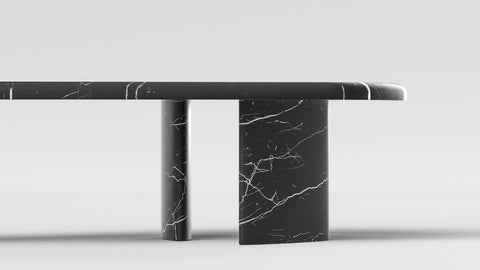 Heritré Dining Table