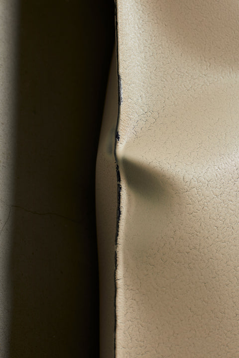 In Hale Wallpiece Enamel - White