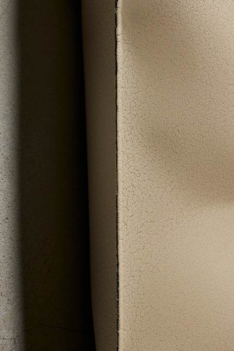 In Hale Wallpiece Enamel - White