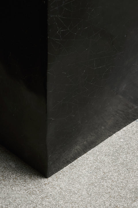 Crushed Console Belge Noir