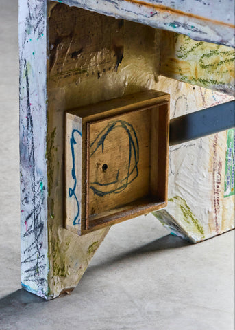 Automatic Writing Chair I
