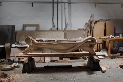 Bench B011