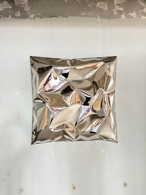 In Hale Wallpiece Stainless Steel