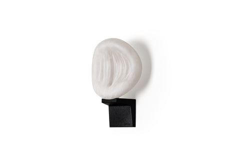 IRIS Wall Lamp