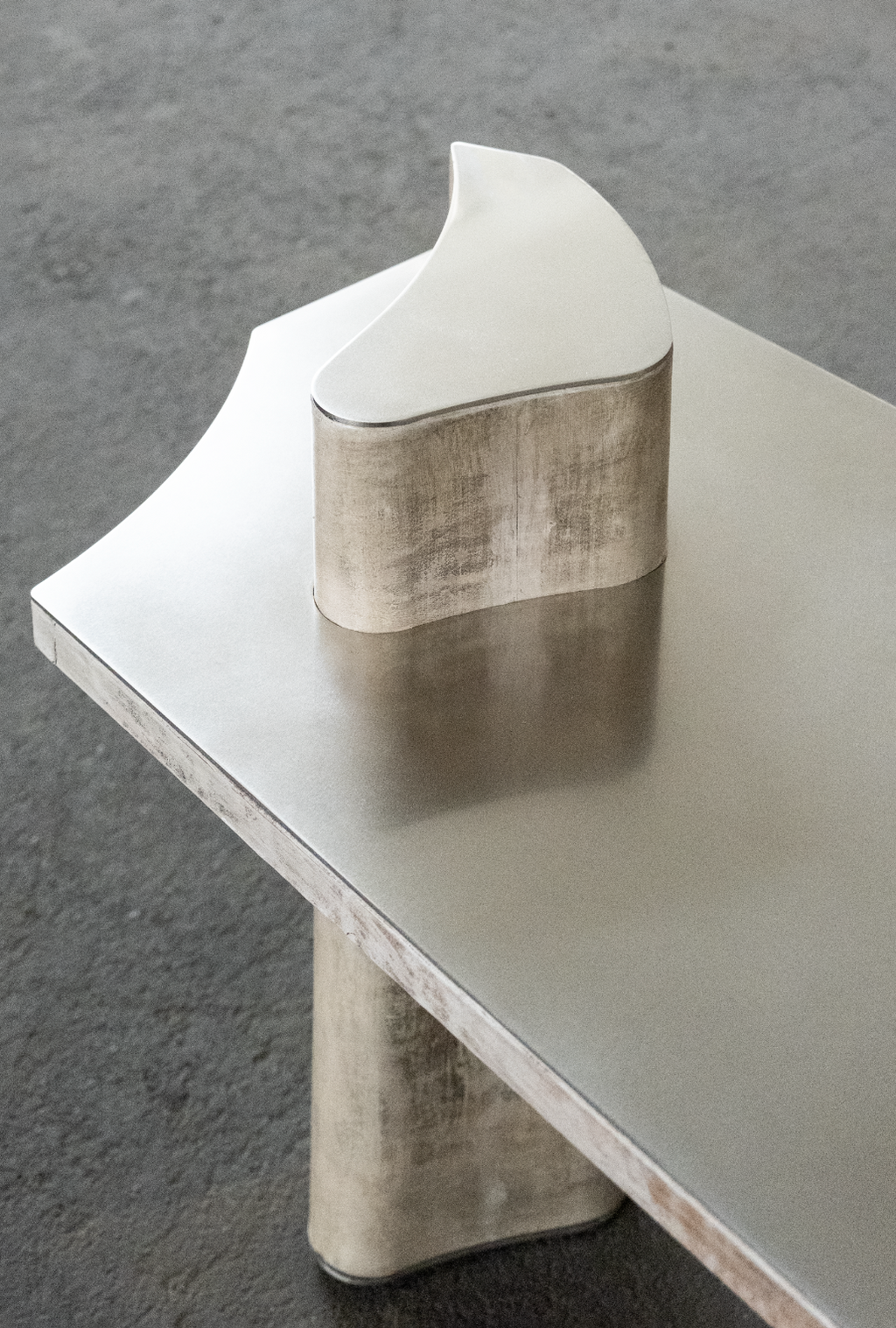 Fragment Bench – Objects With Narratives