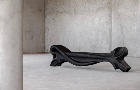 Bench B011