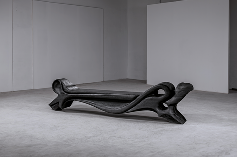 Bench B011