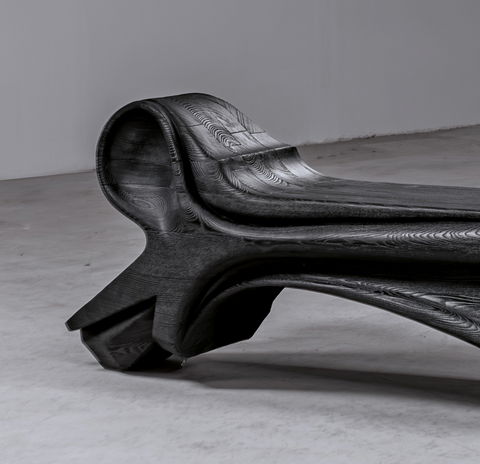 Bench B011