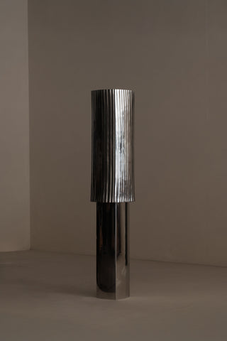 Curoso floorlamp - All aluminium