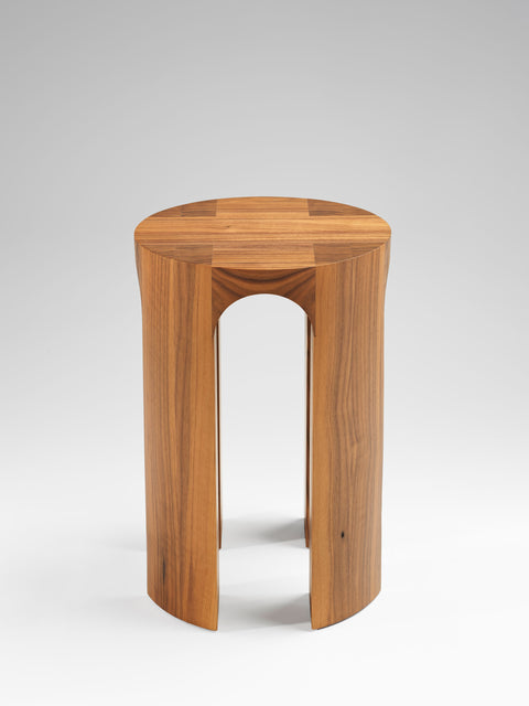 Arcus Stool