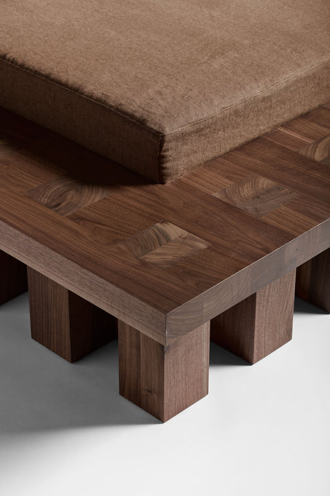 Arcus Bed