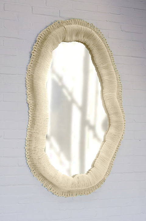 Cynarina Mirror