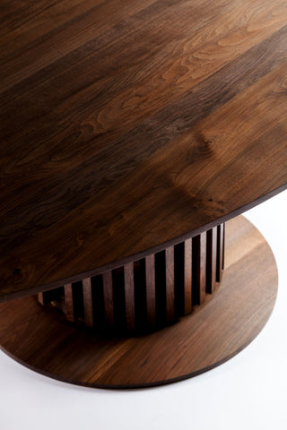 Ante Oval Table