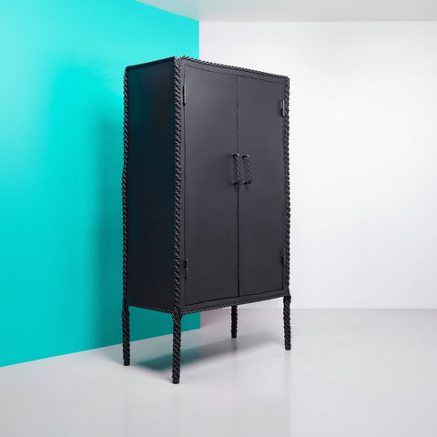 Twisted Cabinet XL