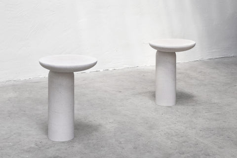 Decomplexe side tables