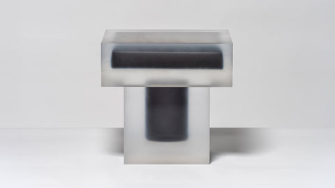 Back Horizon Side Table