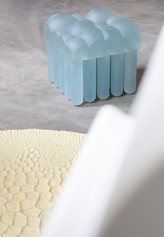 Cosmic Flower Table, Form der Farbe Rug