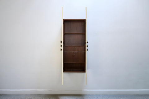 Pearl Cabinet