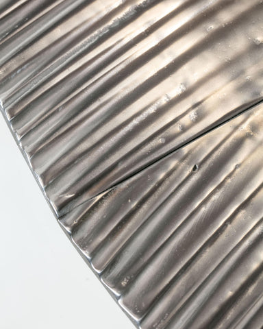 Curoso dining table - Cast aluminum