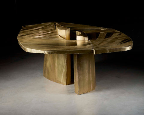 ZEPHYR Dining Table