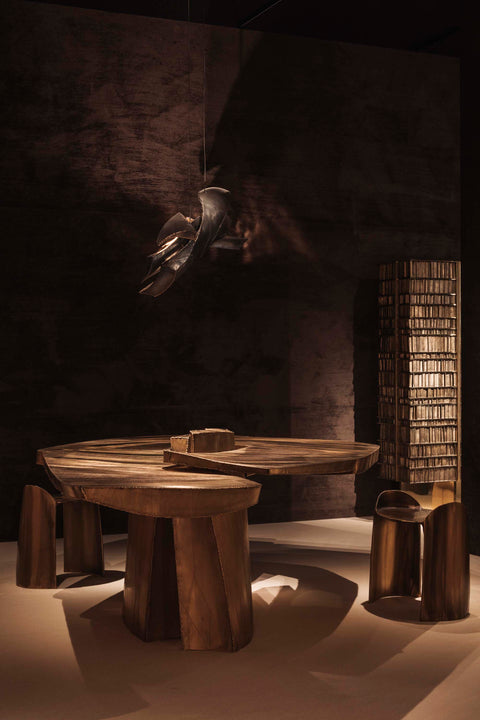 Aquilon Dining Table