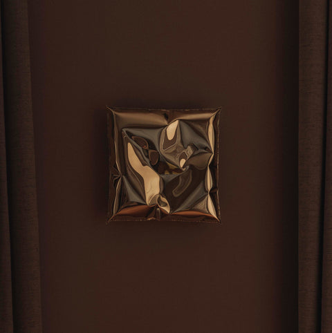 In Hale Wallpiece Polished Brass