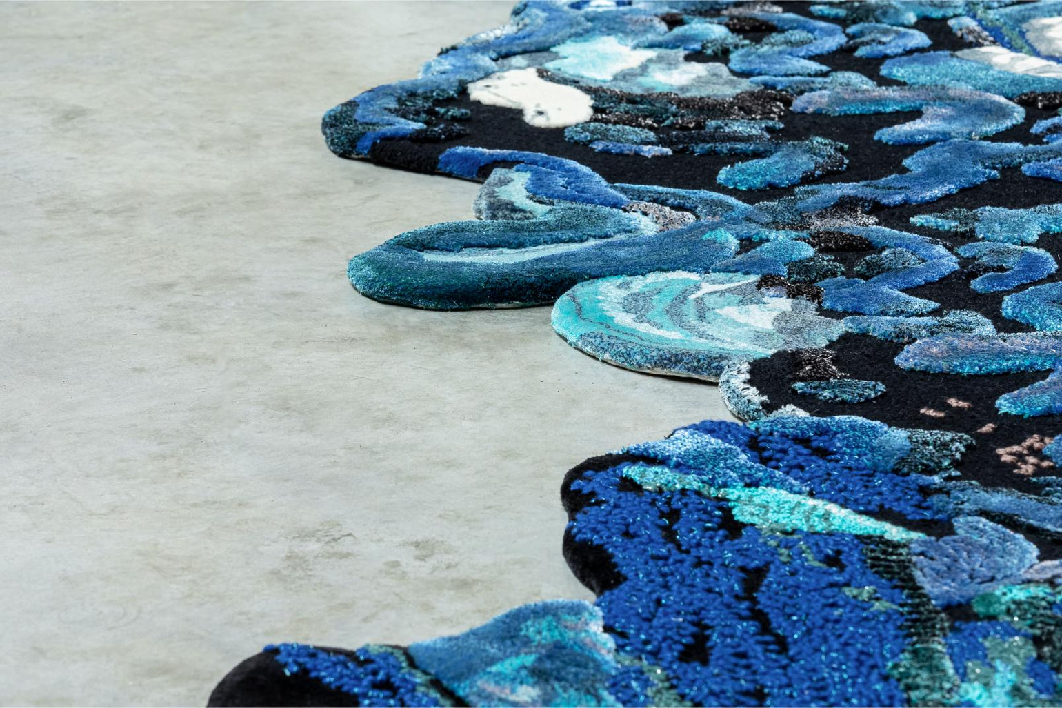 SKRIMSLI Rug – Objects With Narratives