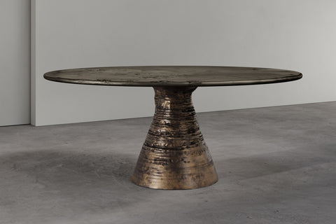 Sirkel Dining Table