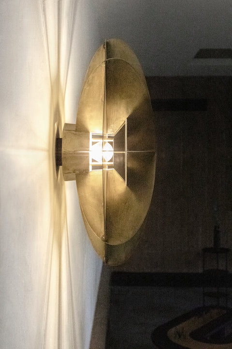 Solsticio Light Sculpture