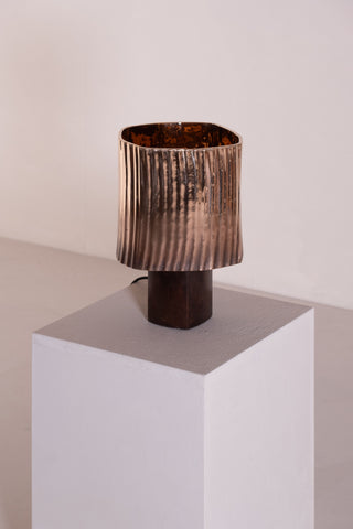 Curoso table lamp - Cast bronze