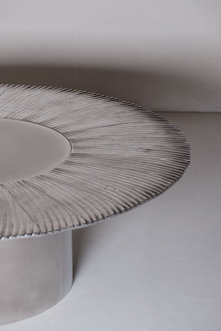 Curoso coffee table - Cast aluminum