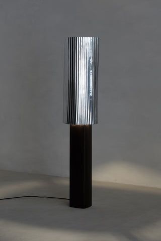 Curoso floorlamp - Mahogany base