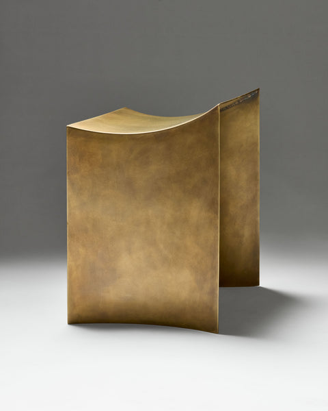 One Curve Stool Brass
