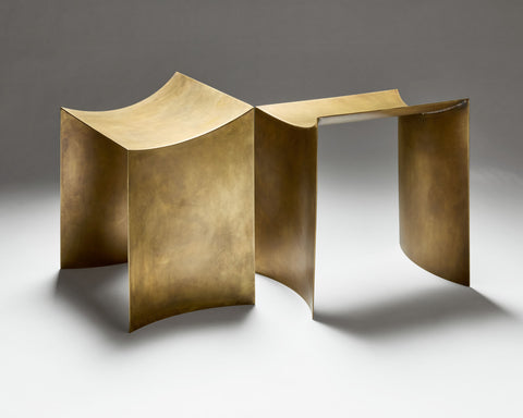 One Curve Stool Brass