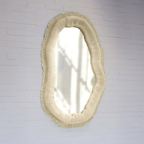 Cynarina Mirror