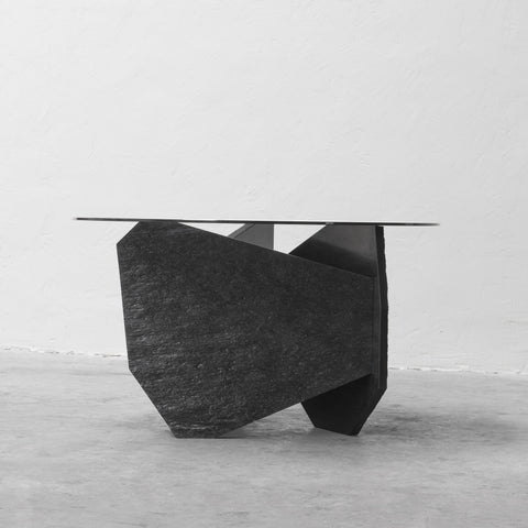 Fragmenté Dining Table